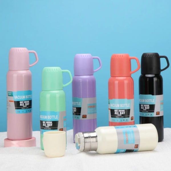 New Shape Vacuum Flask Stainless Steel Bottle With 2 Cups And Gift Box 550 Ml (random Color)